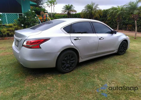 2014 Nissan Altima 2.5 S z USA, uszkodzony, nr VIN 1N4AL3AP4EN387581